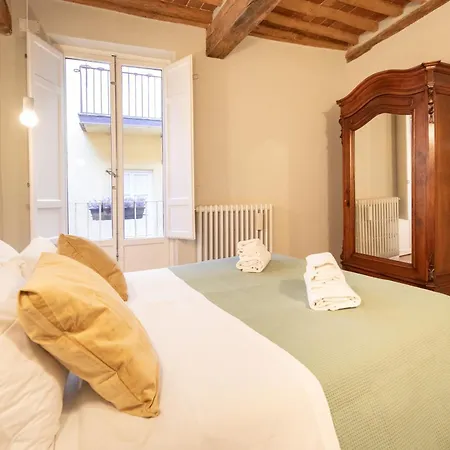Appartement Casa Sophia, A Timeless In Lucca