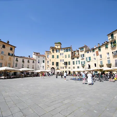 Casa Sophia, A Timeless In Lucca